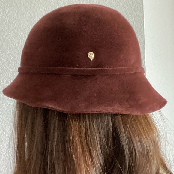 Helen Kaminski Australia Felt Hat Burgundy color - Picture 8 of 8